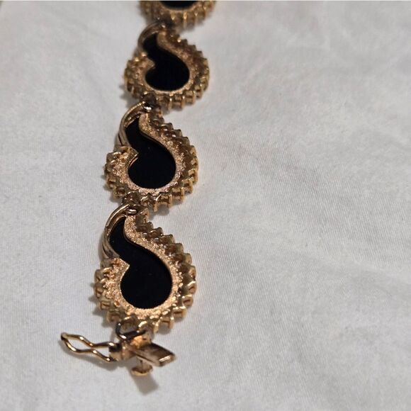 Vintage necklase  Rhinestone Black Enamel Comma Link Necklace 925 estate Sale - Picture 9 of 16